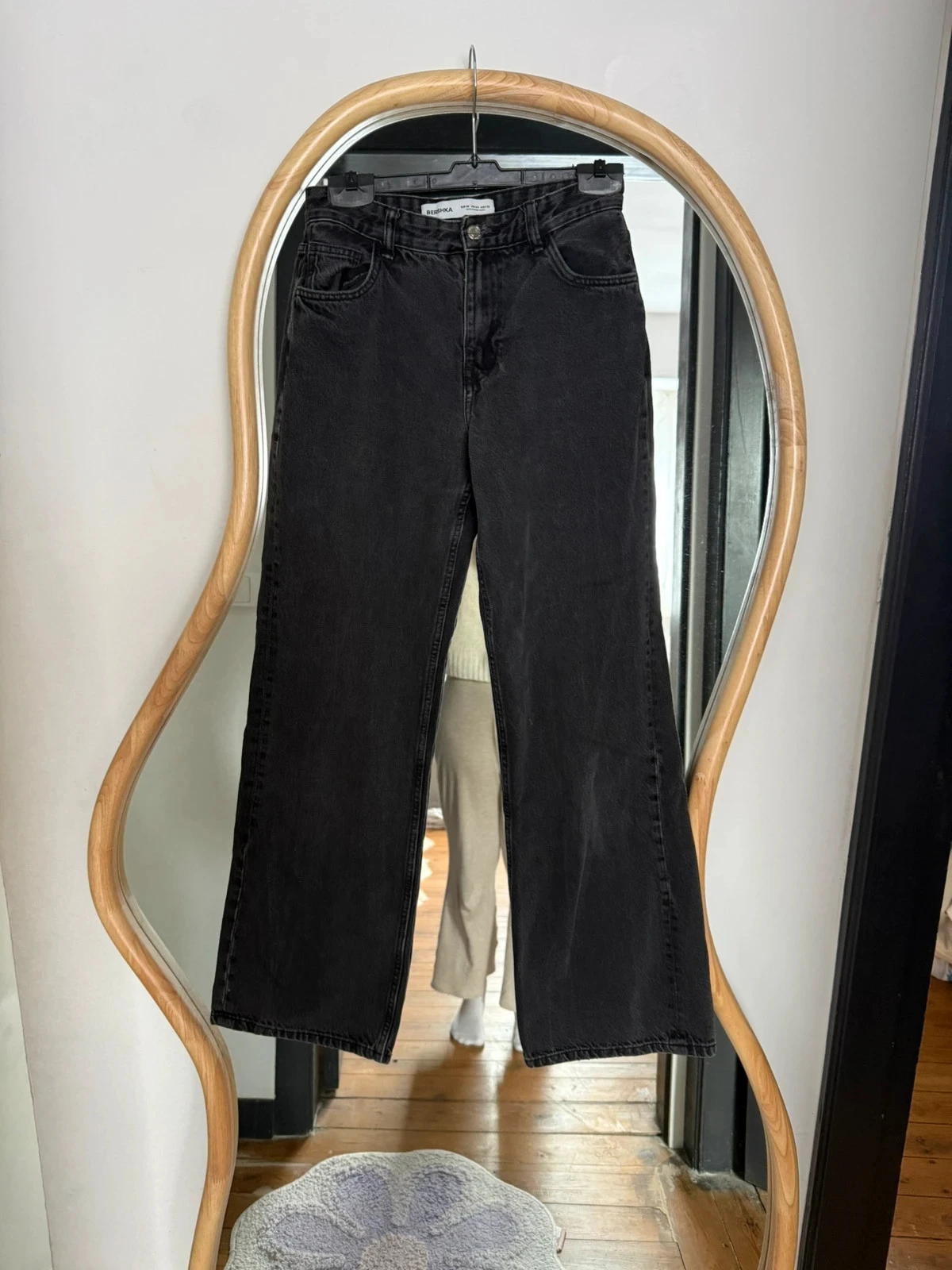 Jean noir droit Bershka
